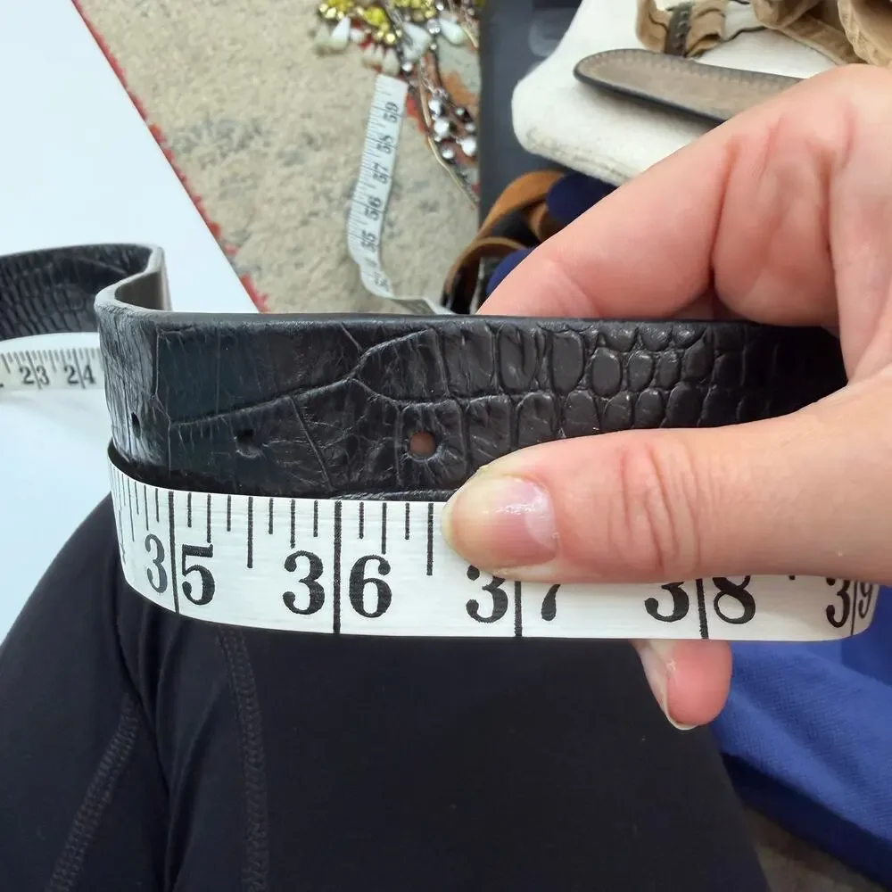 White House Black Market Black Leather Belt Small